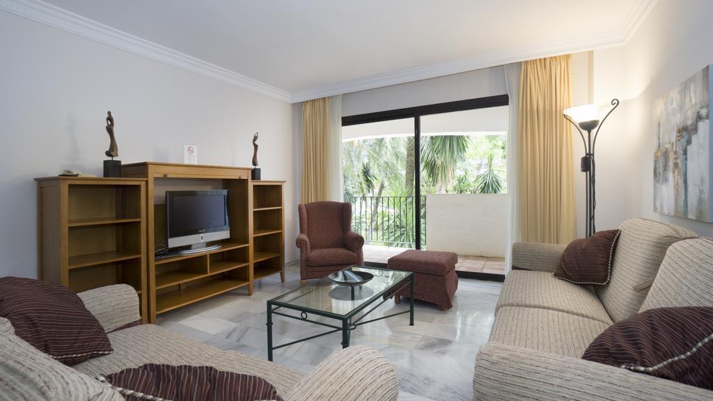 Club Jardines Del Puerto Marbella