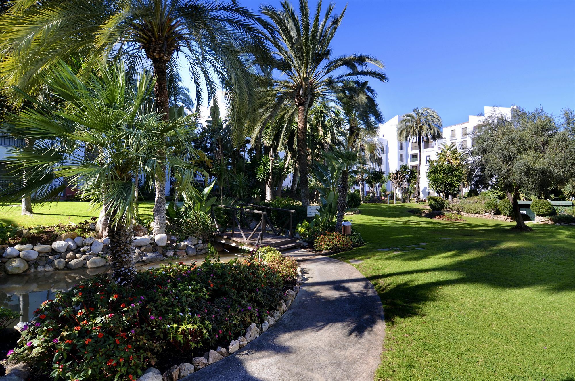 Club Jardines Del Puerto